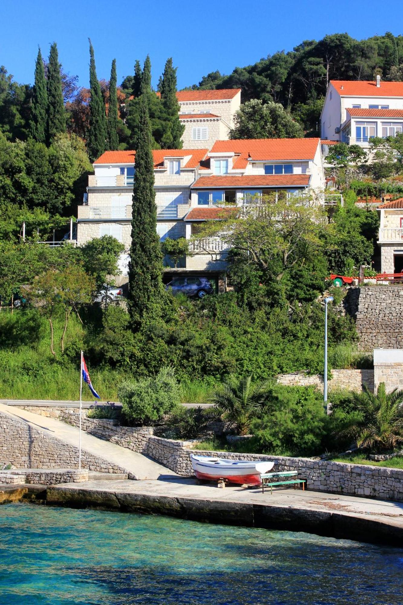 By The Sea Medvinjak, - 4439 * Korcula Town